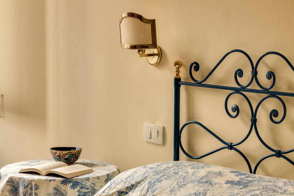 Santa Felicita Apartments Флоренція Номер фото